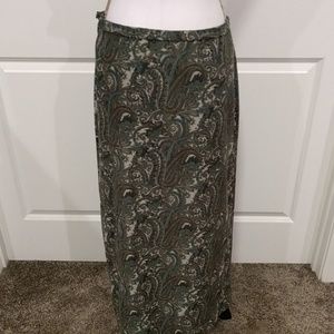 VANHUESEN FULLY LINED SKIRT SMALL